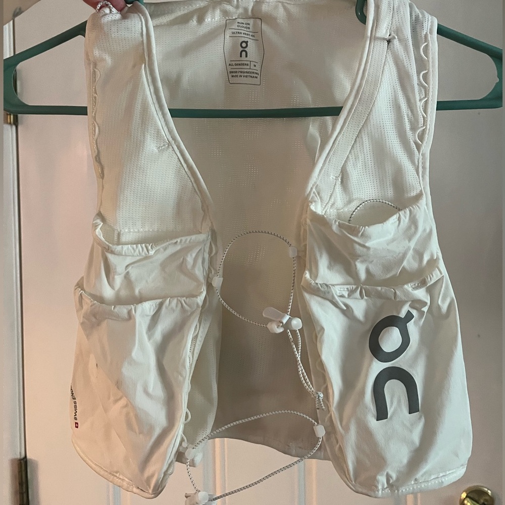 ON Ultra 10 L Running Vest